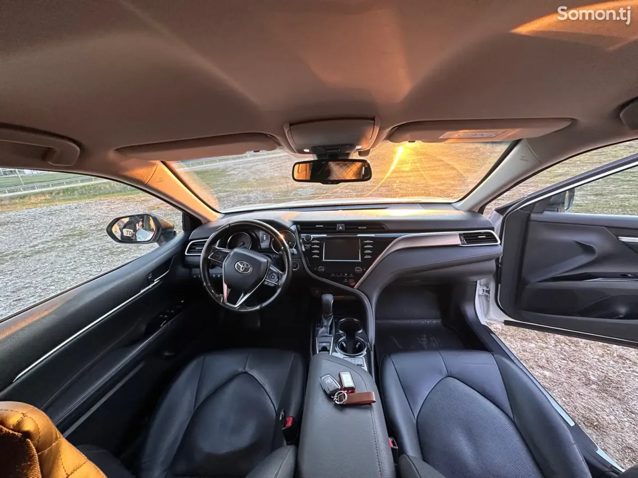 Toyota Camry 2020 · 2.5 AT
