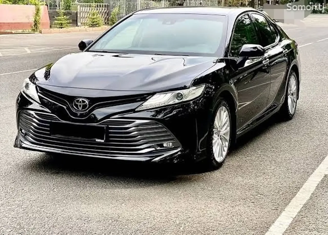 Toyota Camry 2020 · 3.5 AT