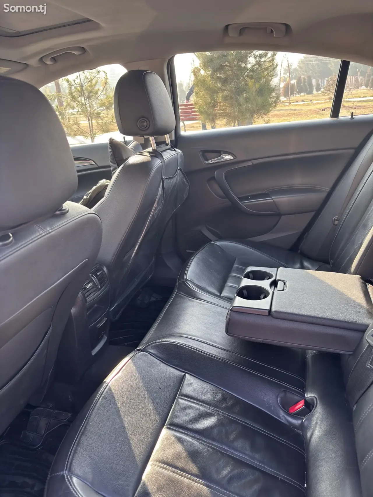Buick Regal 2011 · AT