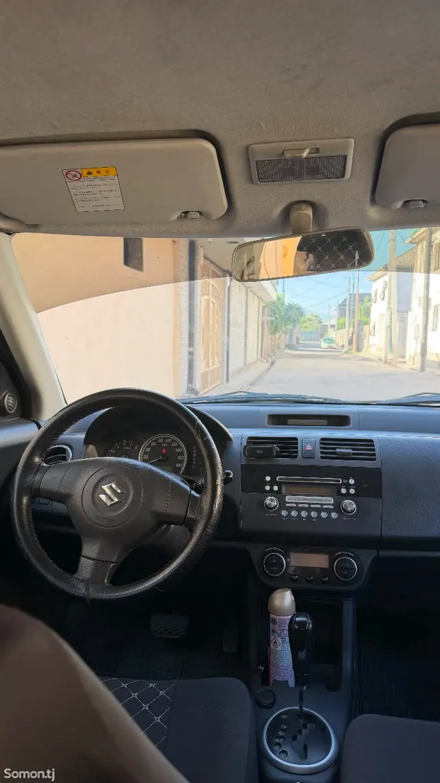 Suzuki Swift 2009 · 1.3 AT
