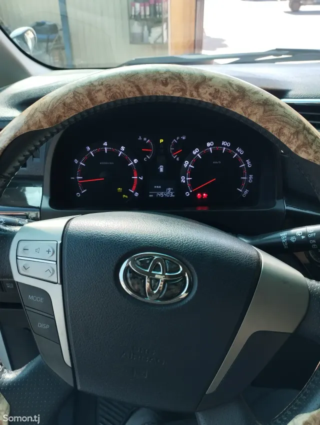 Toyota Vellfire 2014 · 2.4 CVT