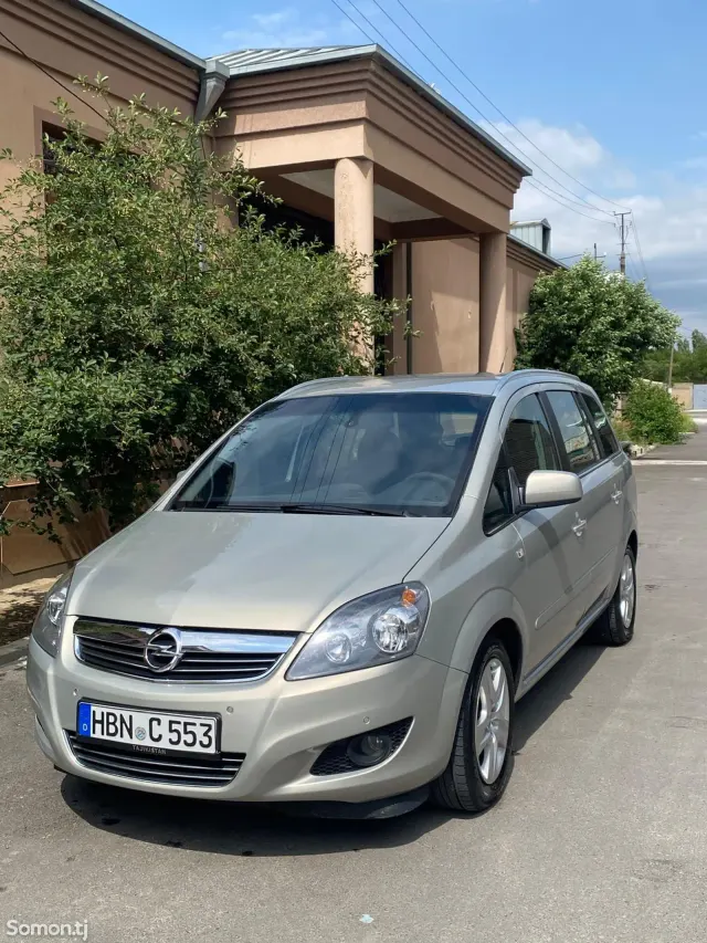 Opel Zafira 2014 · 1.8 MT