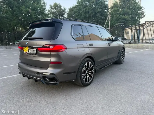 BMW X7 2020 · 4.0 AT