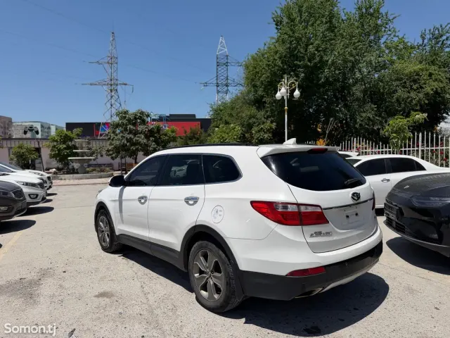 Hyundai Santa Fe 2014 · 3.0 AT