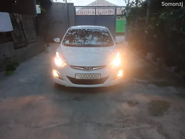 Hyundai Avante 2014 · 1.6 AT