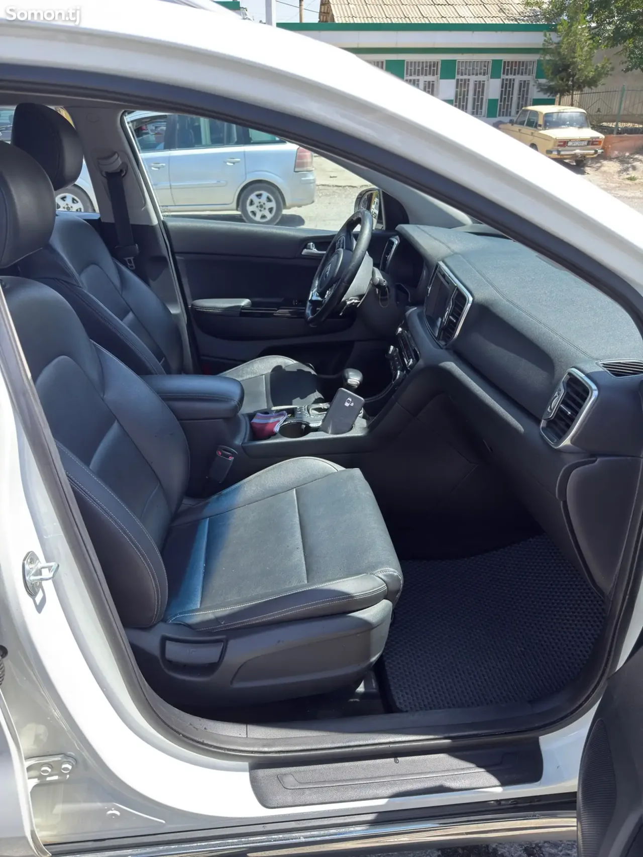Kia Sportage 2016 · 2.0 AT