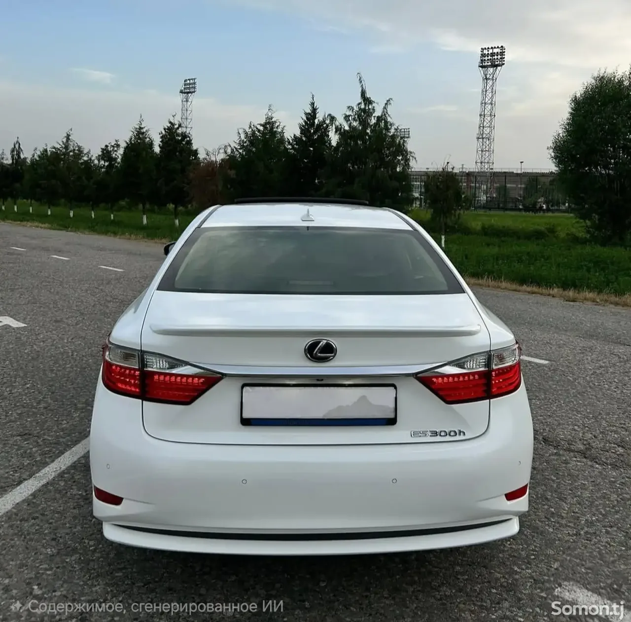 Lexus ES series 2013 · 2.5 AT
