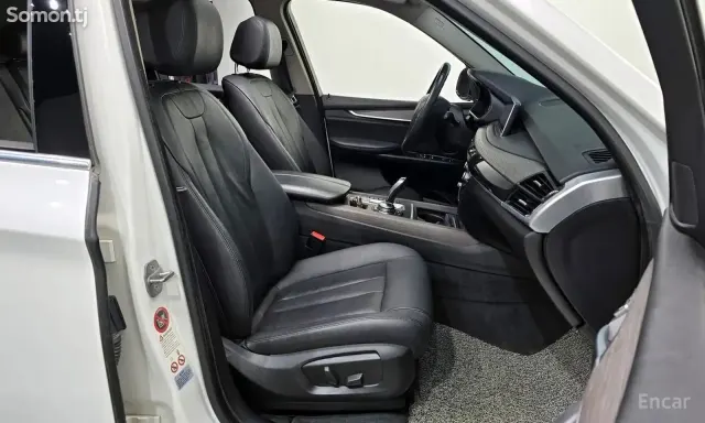 BMW X5 2014 · 3.0 AT