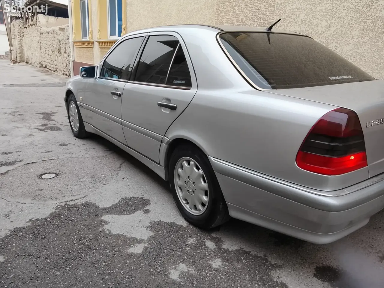 Mercedes-Benz C class 1999 · 2.8 AT