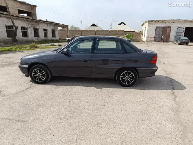 Opel Astra F 1996 · MT