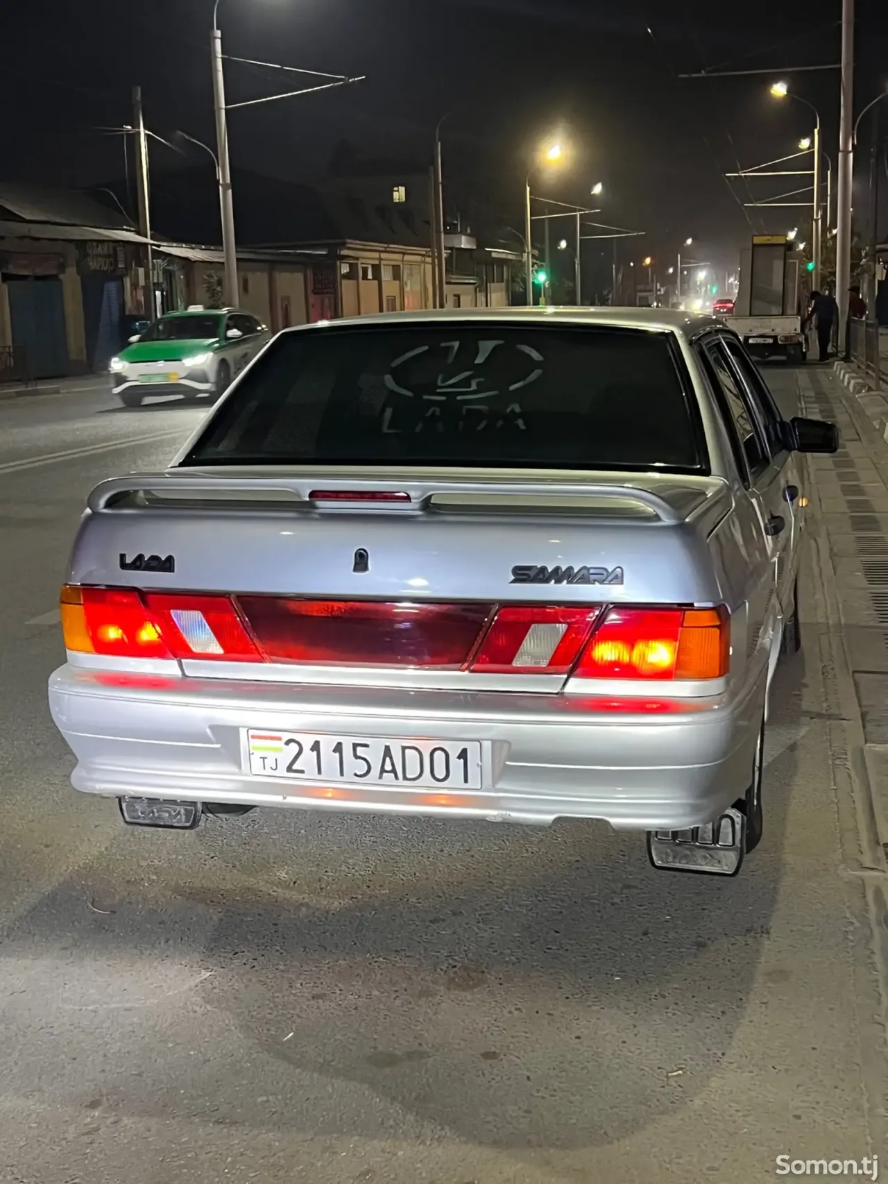 Lada (ВАЗ) 2115 2006 · 1.6 MT