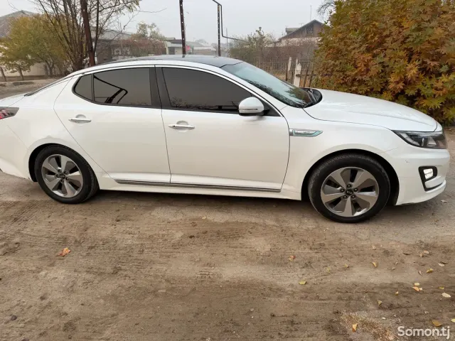Kia K5 2014 · 2.0 AT