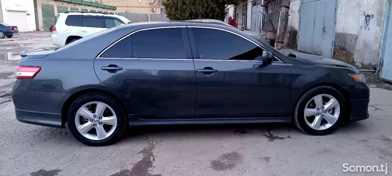 Toyota Camry 2010 · 2.5 AT