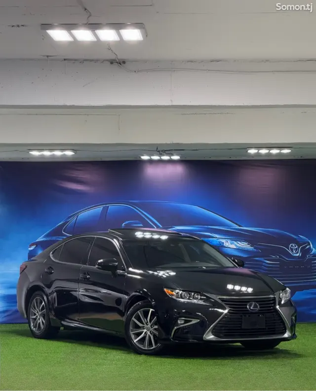 Lexus ES series 2018 · 2.5 AT