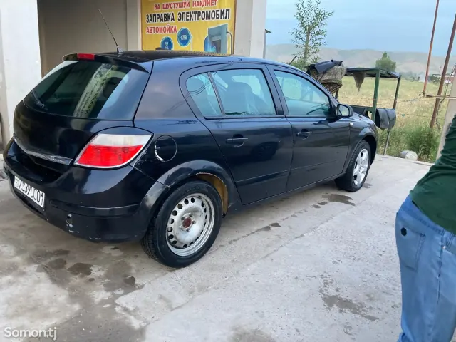 Opel Astra H 2007 · 1.8 MT