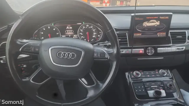 Audi A8 2015 · 3.0 AT