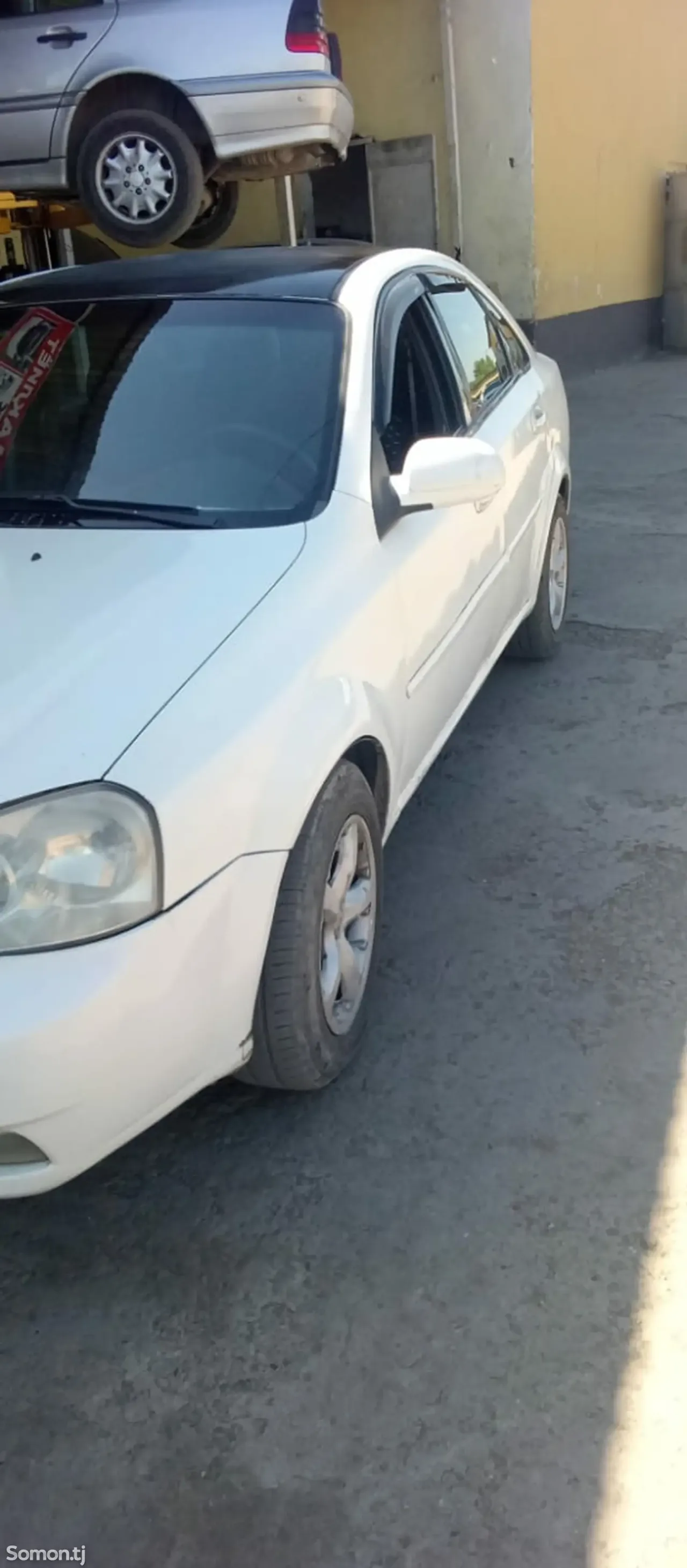 Chevrolet Lacetti 2008 · 1.6 AT