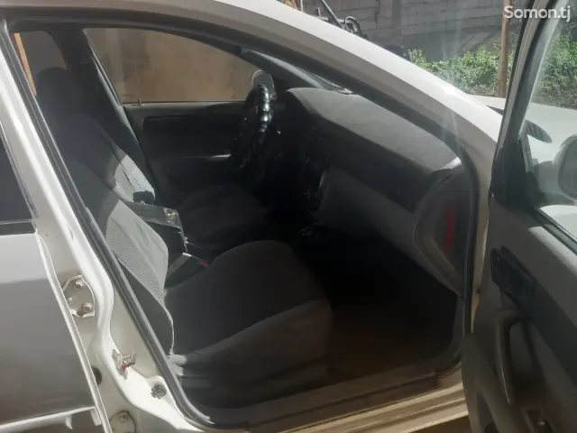 Chevrolet Lacetti 2007 · 1.6 MT