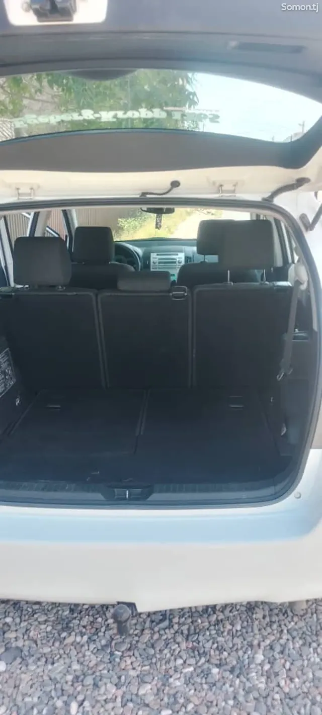 Toyota Corolla Verso 2008 · 1.8 MT