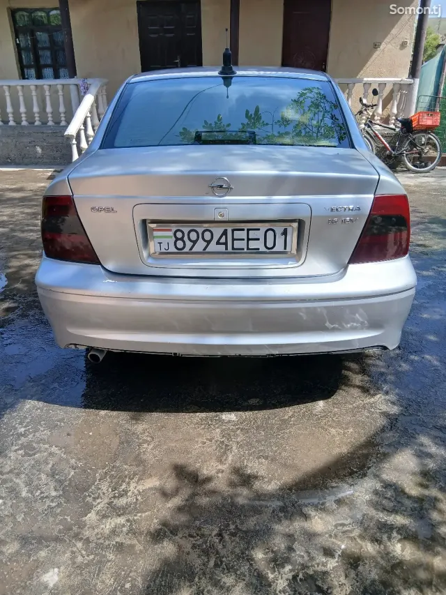 Opel Vectra B 1999 · 1.8 MT