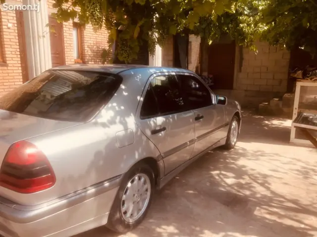 Mercedes-Benz C class 1998 · 1.8 MT