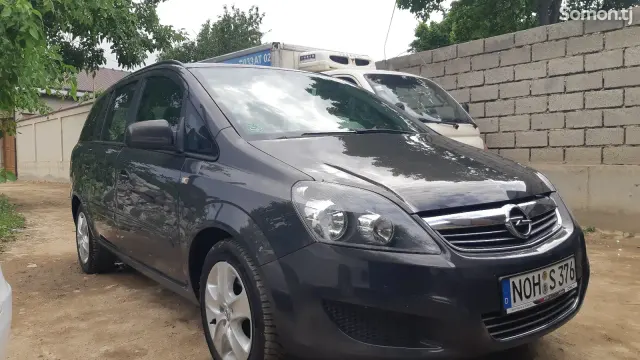 Opel Zafira 2014 · 1.8 MT