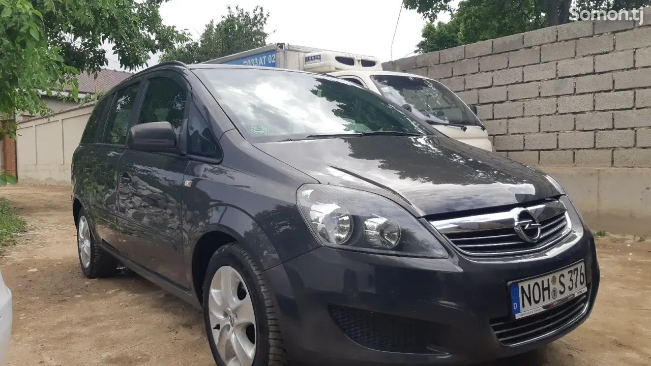 Opel Zafira 2014 · 1.8 MT