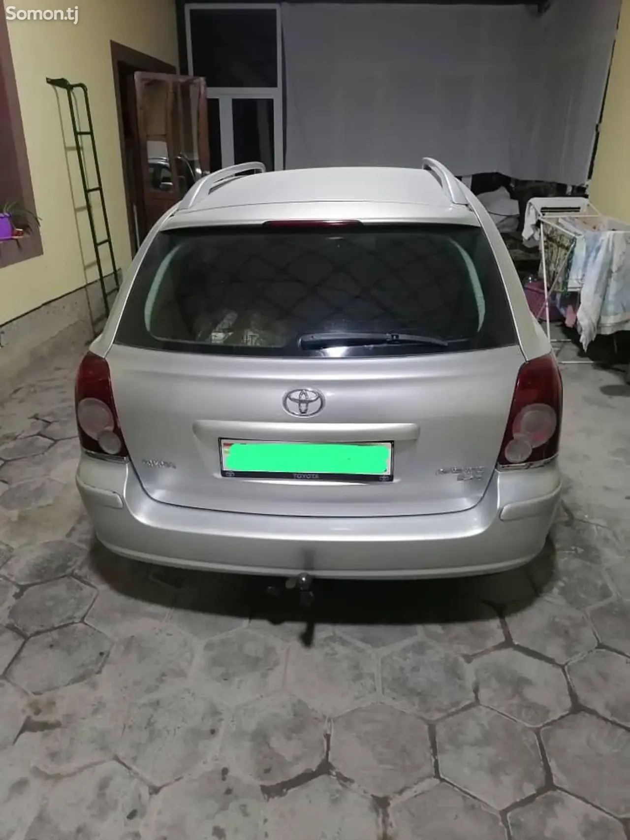 Toyota Avensis 2008 · 2.0 MT