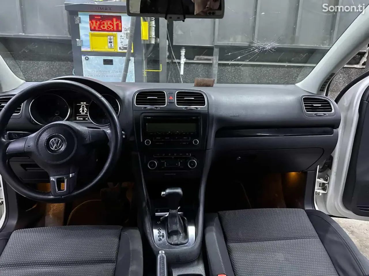 Volkswagen Golf 2010 · 2.0 AT
