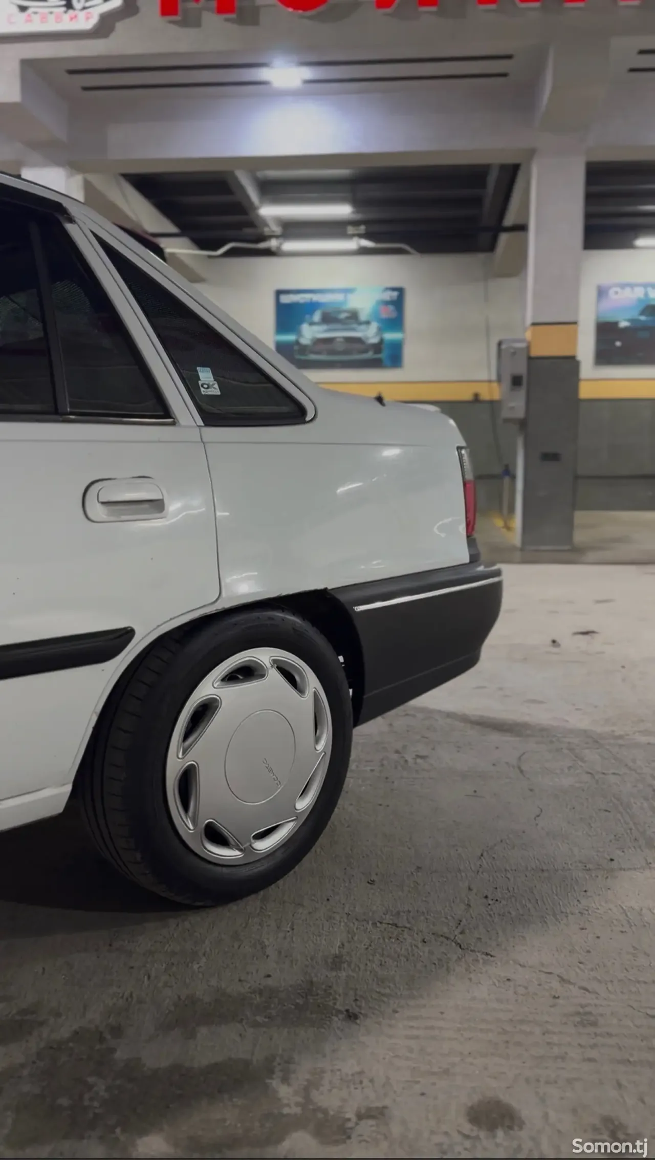 Daewoo Nexia 1995 · 1.5 MT