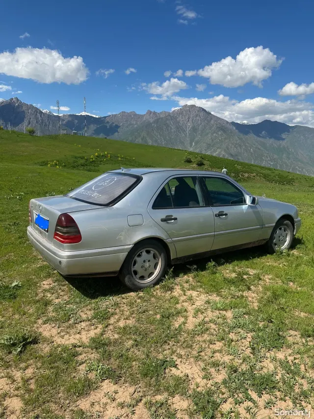 Mercedes-Benz C class 1995 · 1.8 MT