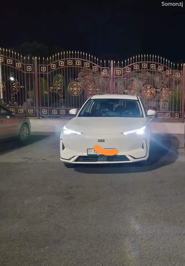 Geely Galaxy E5 2025 · AT