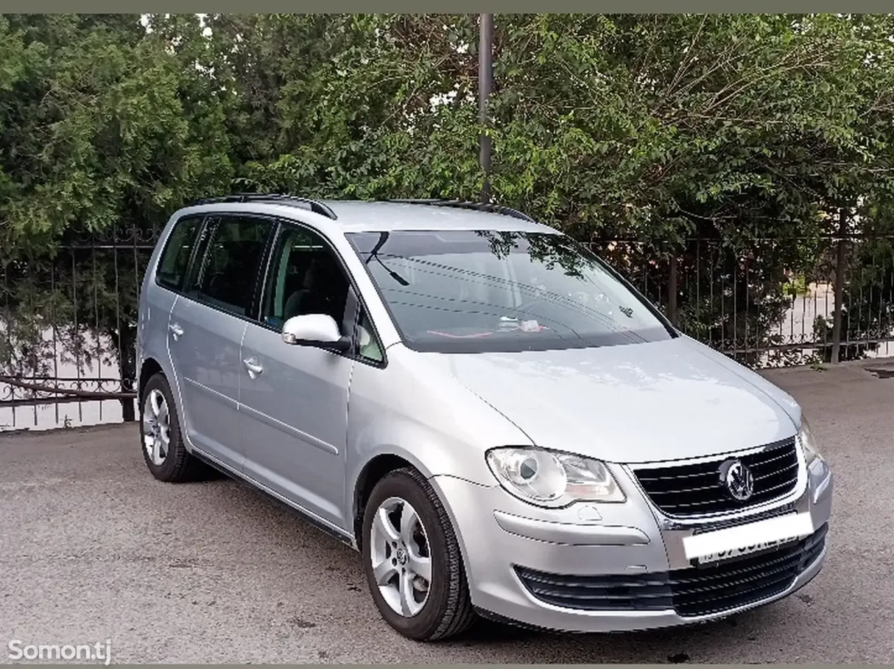 Volkswagen Touran 2007 · 2.0 AT