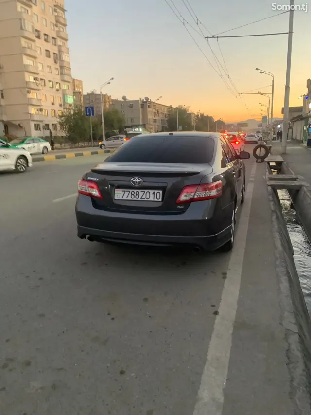 Toyota Camry 2010 · 2.5 AT