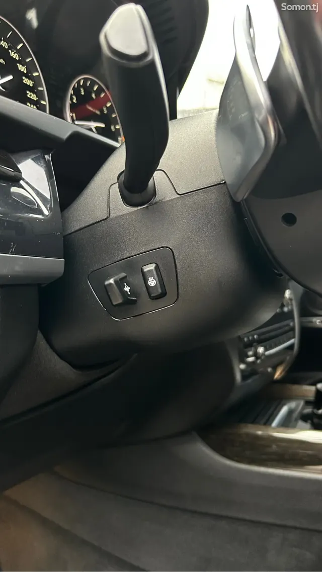 BMW X5 M 2017 · 4.4 AT