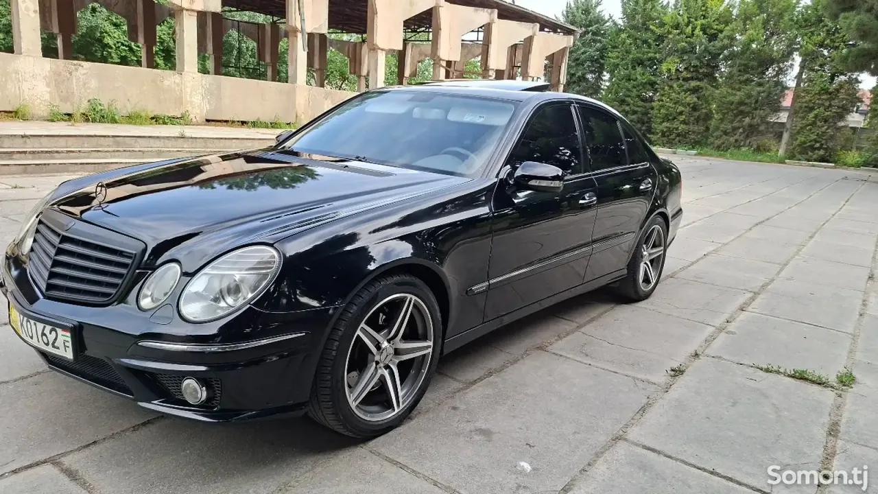Mercedes-Benz E class 2009 · 3.5 AT