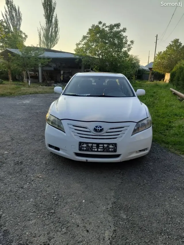 Toyota Camry 2009 · 2.4 AT