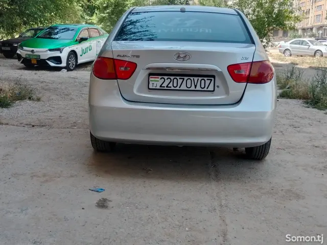 Hyundai Avante 2008 · 1.6 AT