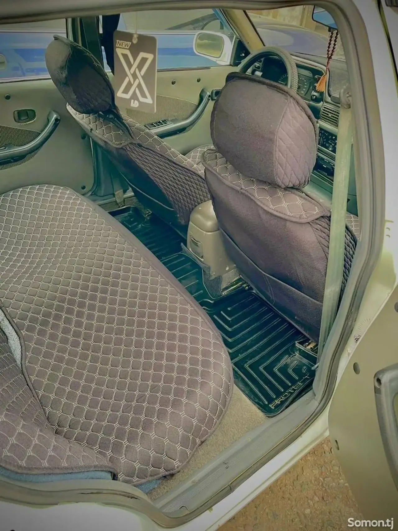 Daewoo Nexia 1994 · 1.6 MT