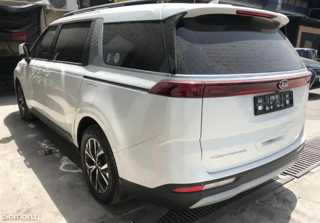 Kia Carnival 2021 · 3.5 AT
