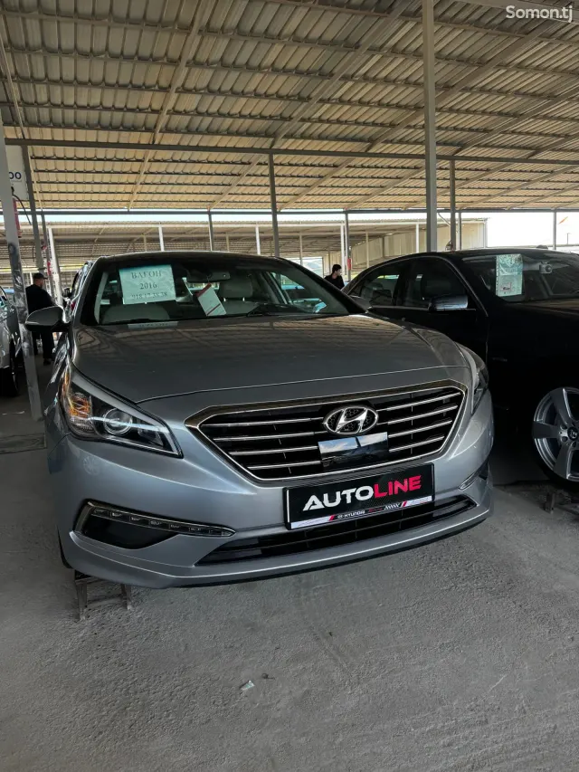Hyundai Sonata 2015 · 2.4 AT