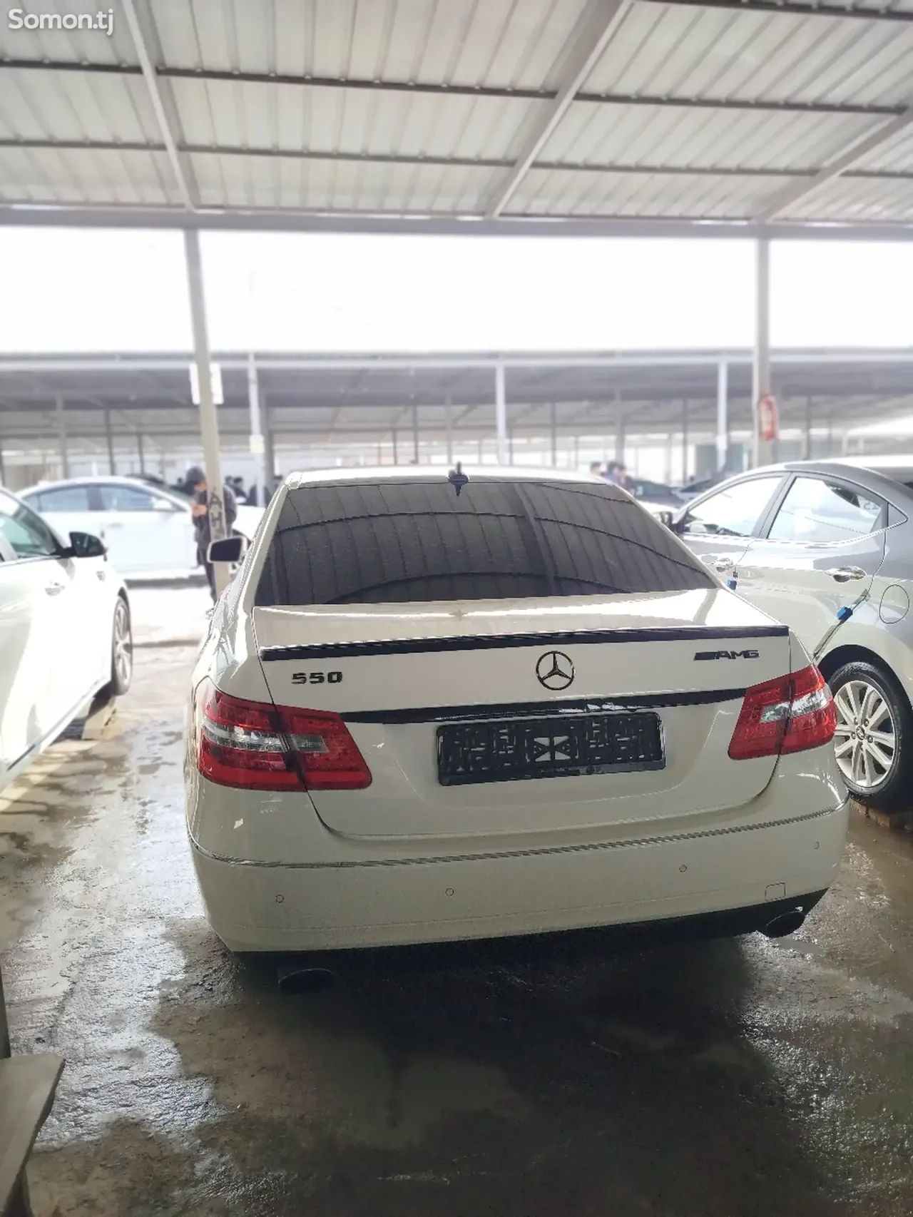Mercedes-Benz E class 2011 · 2.0 AT