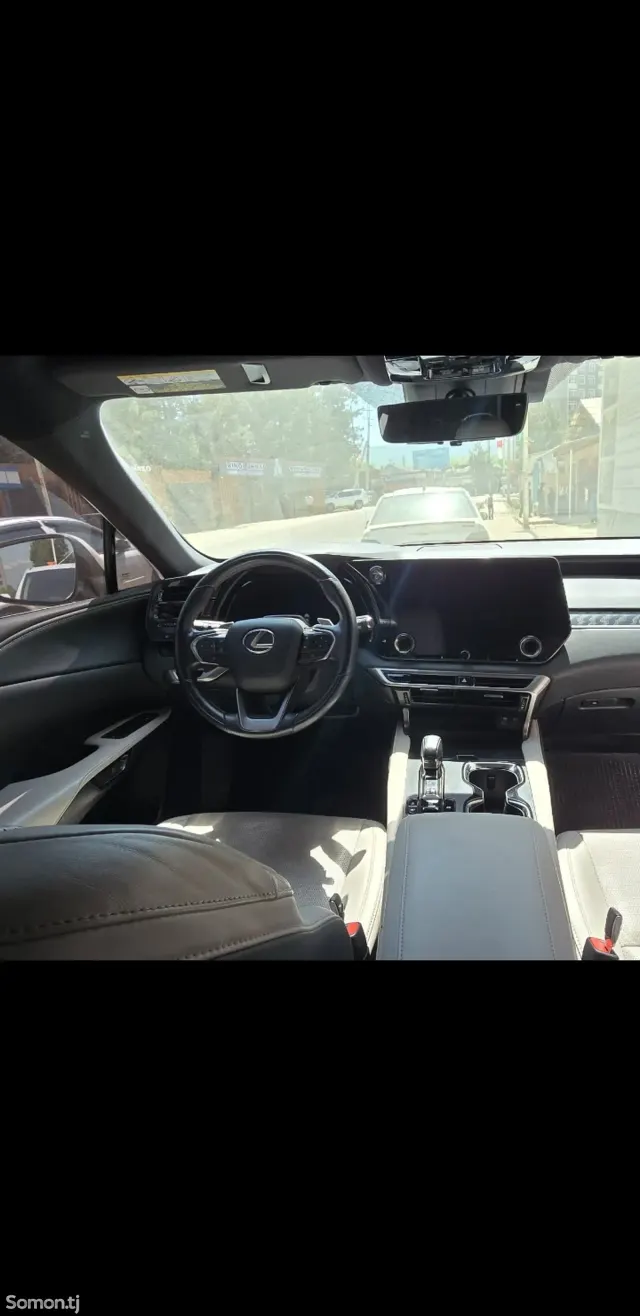 Lexus RX series 2023 · 3.5 AT