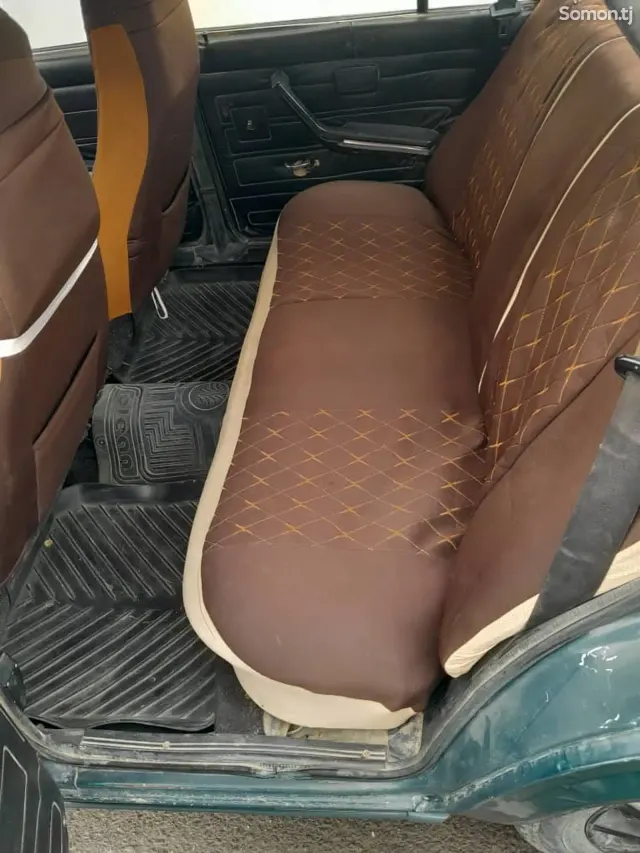 Lada (ВАЗ) 2107 2002 · 1.6 MT