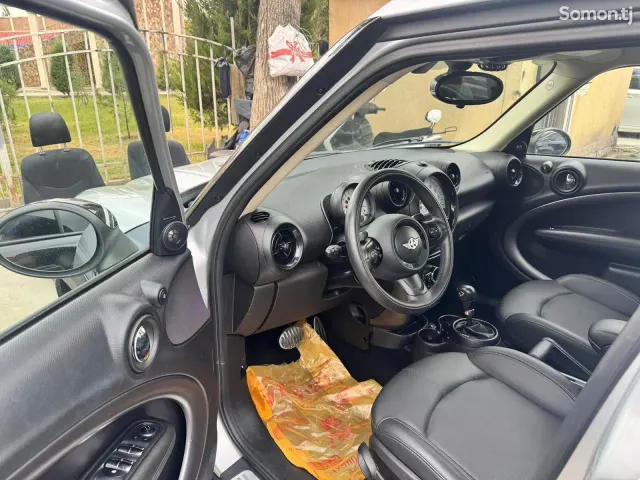 Mini Cooper 2014 · 1.6 AT