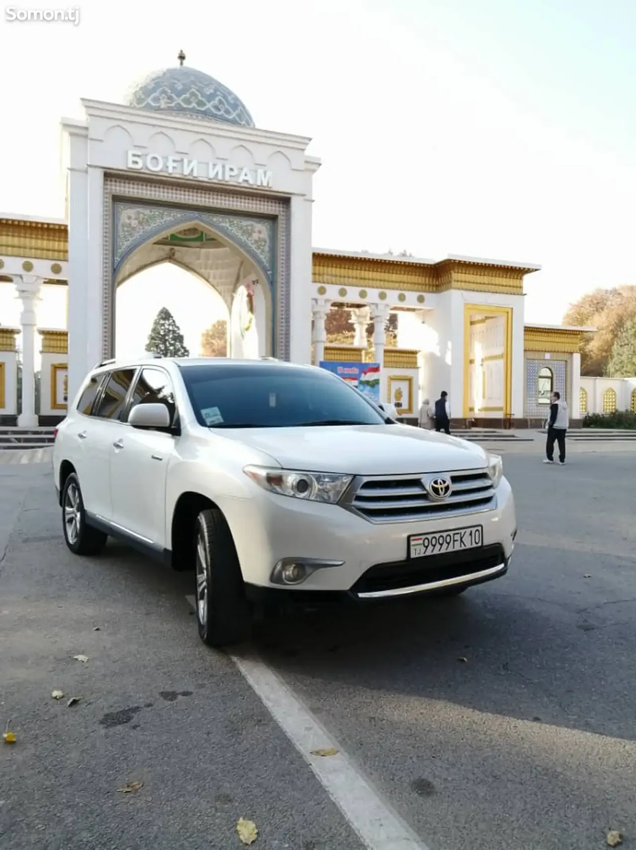 Toyota Highlander 2012 · 3.5 AT
