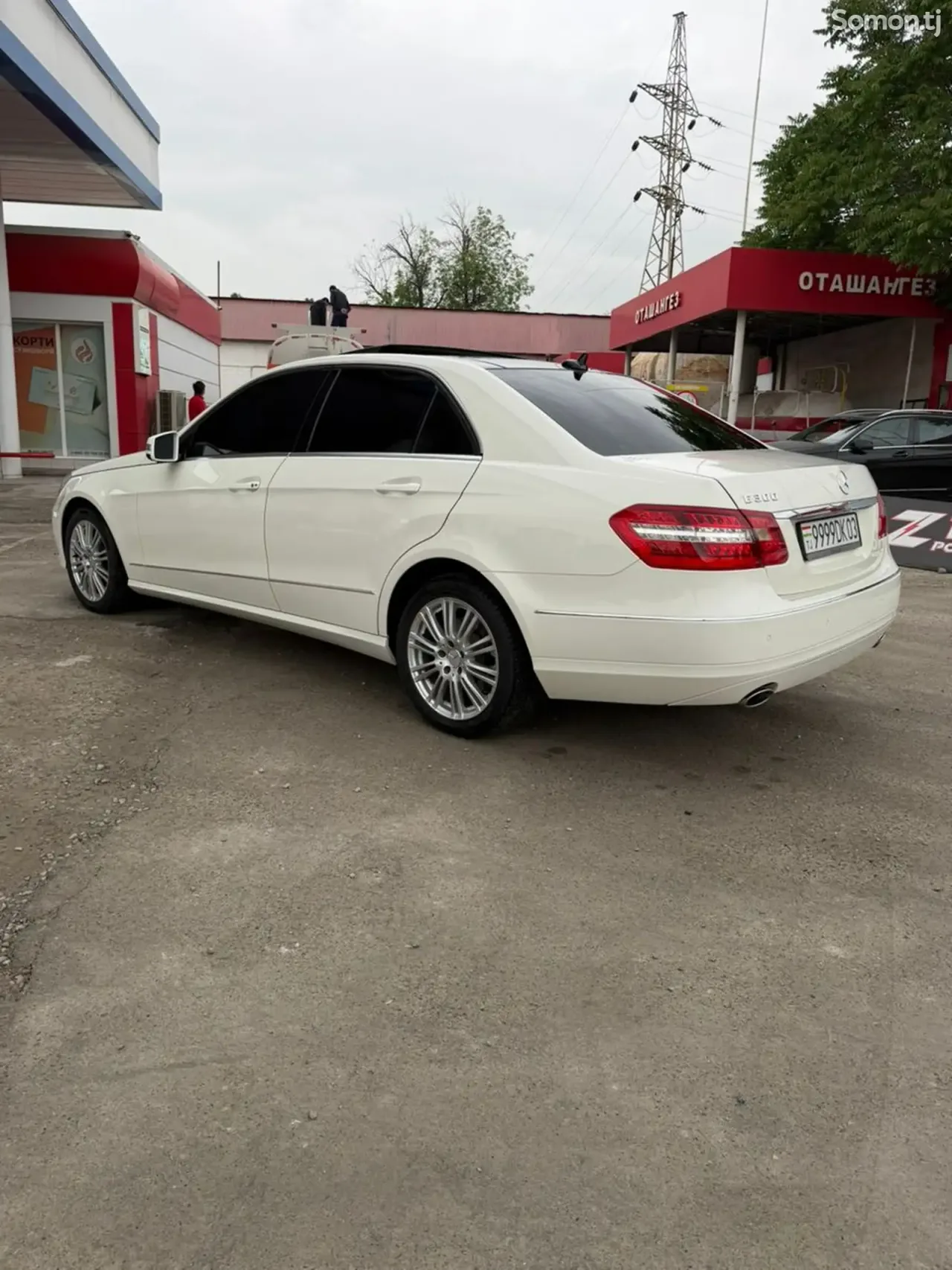 Mercedes-Benz E class 2013 · 3.0 AT