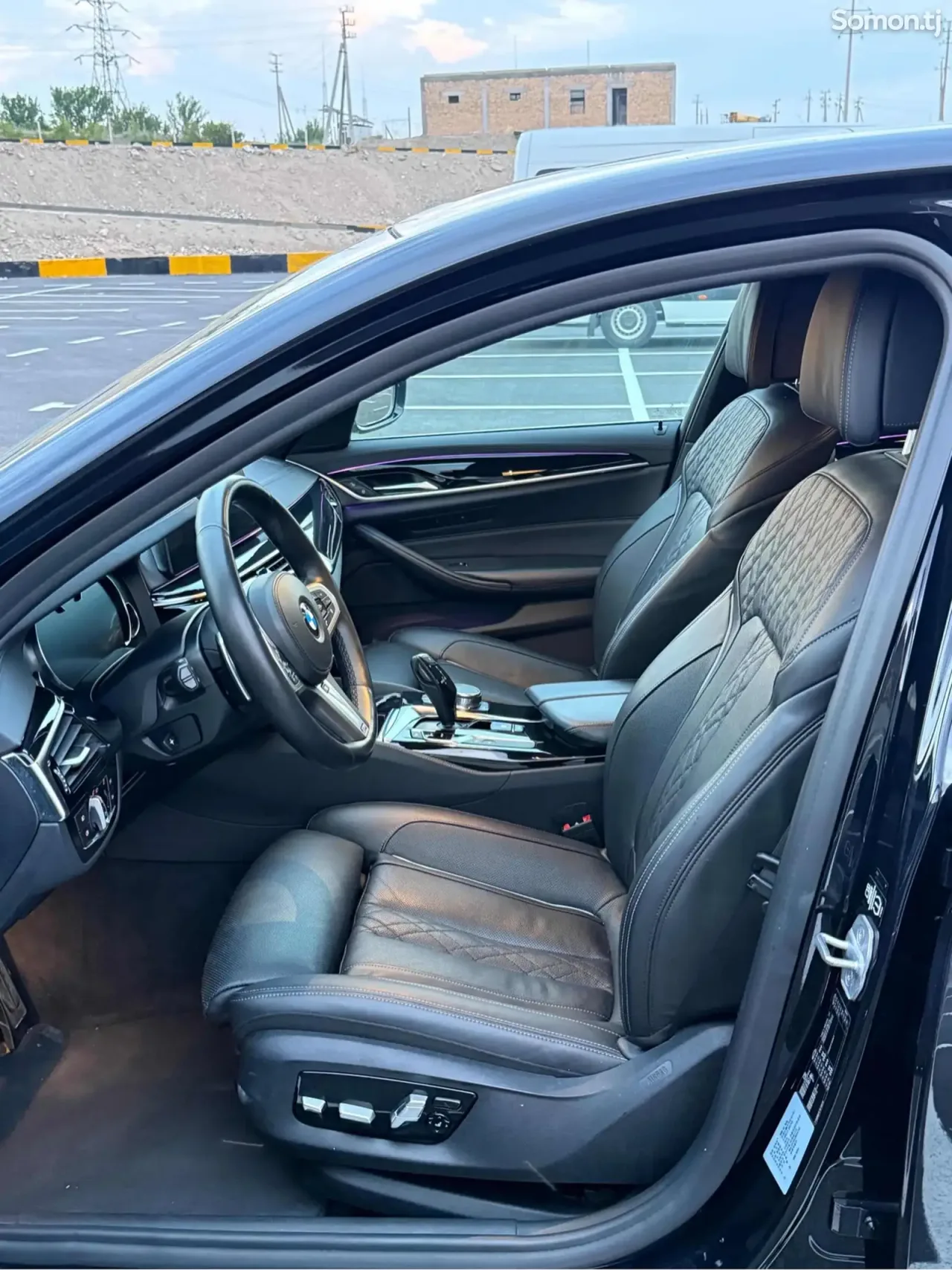 BMW 5 series 2018 · 2.0 CVT