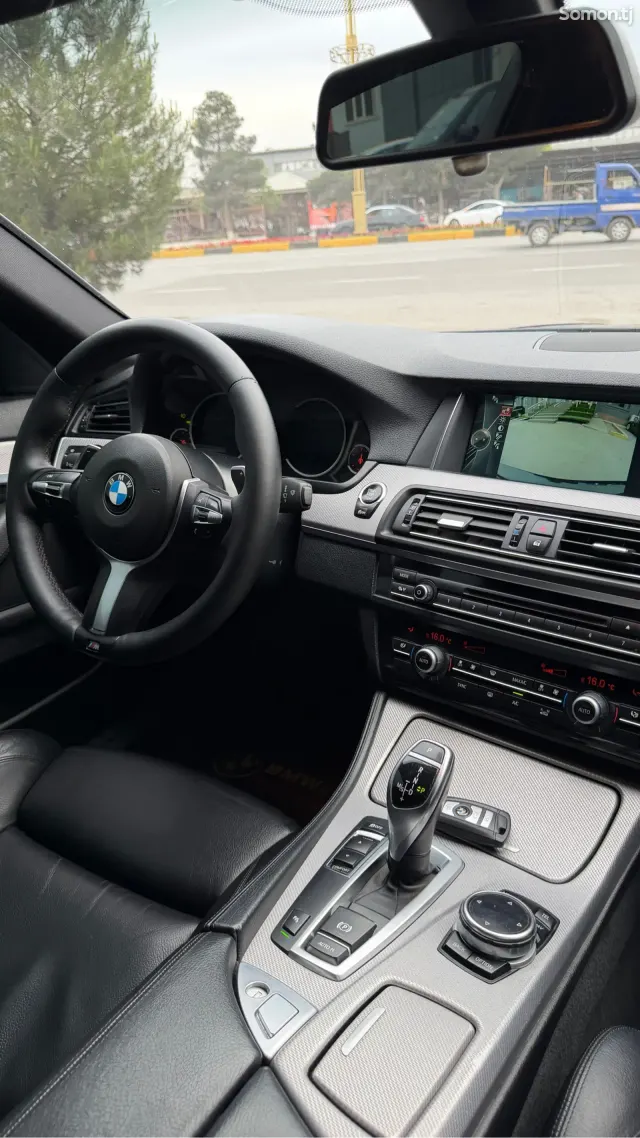 BMW 5 series 2015 · 3.0 AT