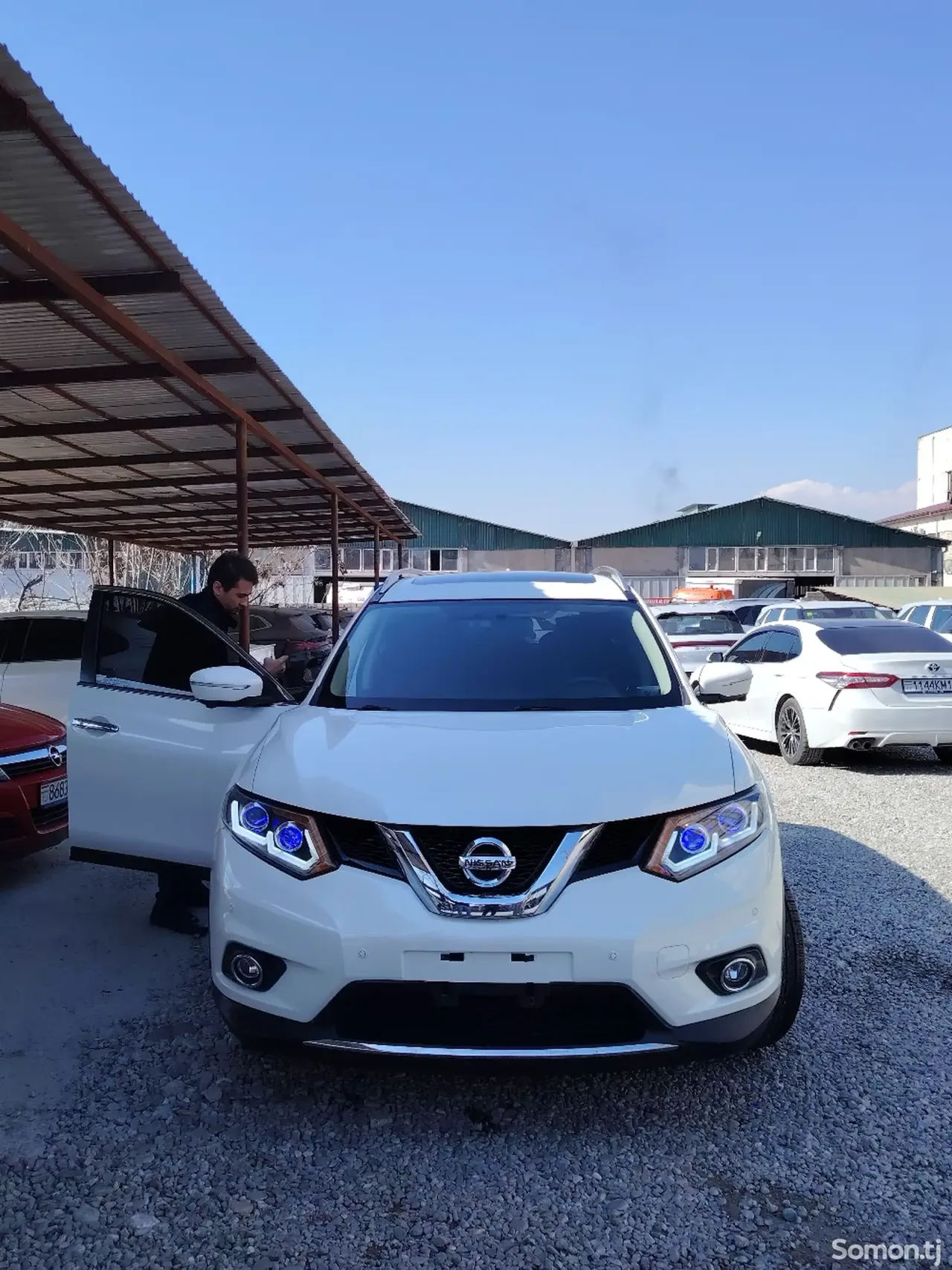 Nissan X-Trail 2014 · 2.5 AT